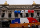 Paříž - květen 2006  Le-Penova volební kampaň : Opera, architektura, balónky, dokumentární, hračky