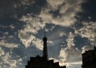 Paříž - léto 2010  Eifellova věž : Eifellova věž, architektura, obloha, věž