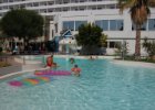 Rhodos 2008  dětský bazének u hotelu Esperides : architektura, bazén